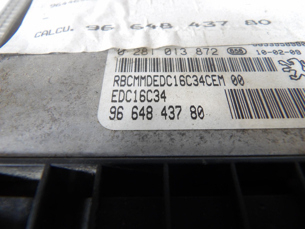 CITROEN C4 bedienteil des motors 9664843780