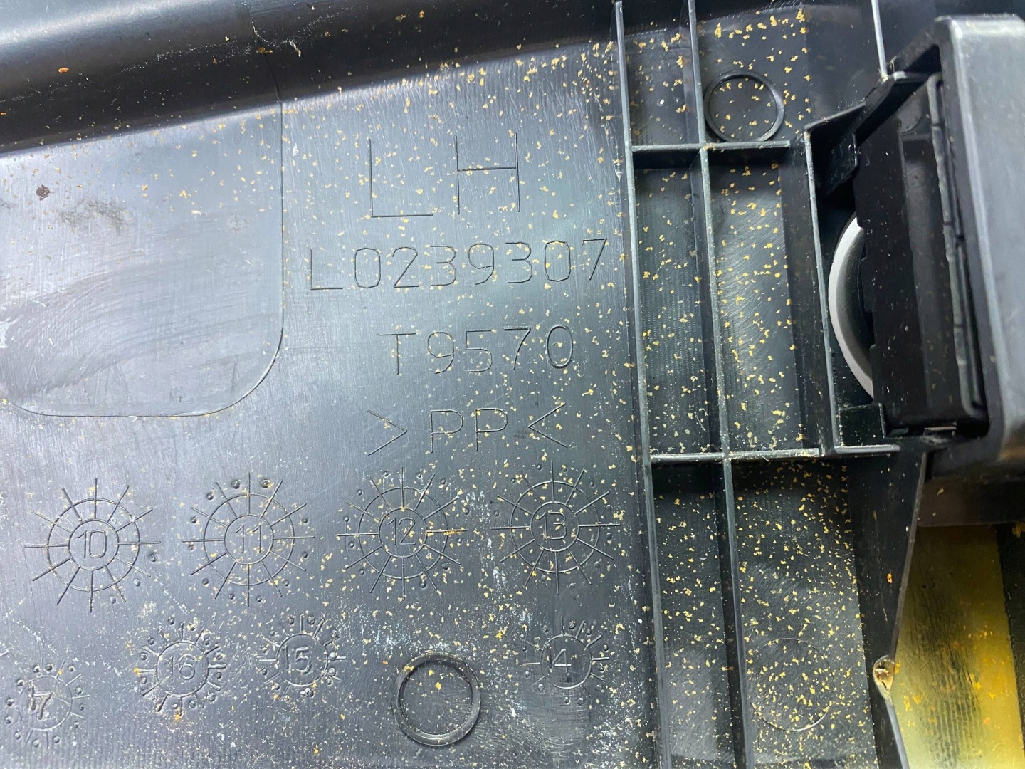 Panel Regulations- SITZ Dodge Challenger 2015+