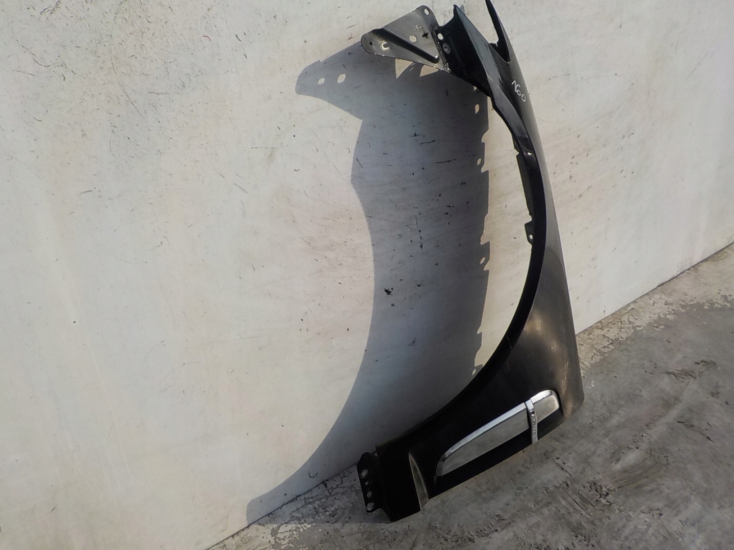 160 JAGUAR XF X250 fender left front front