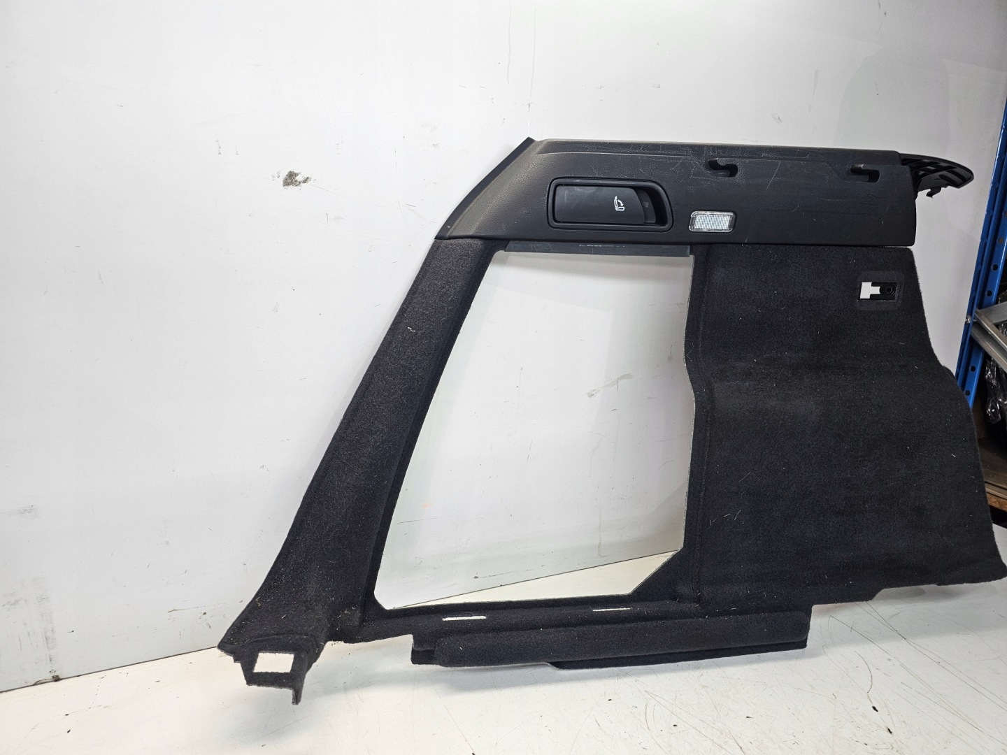 side upholstery boot left rear part AUDI Q5 8R 8R0863879G