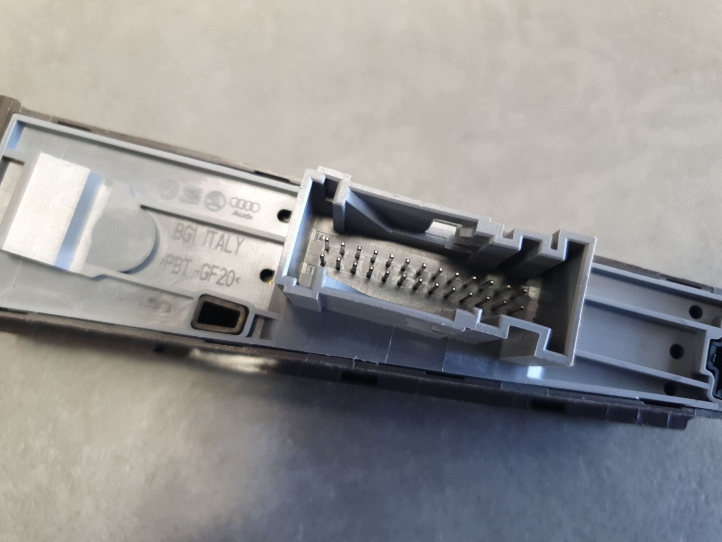 Volkswagen PASSAT CC switch 3AB927238AT