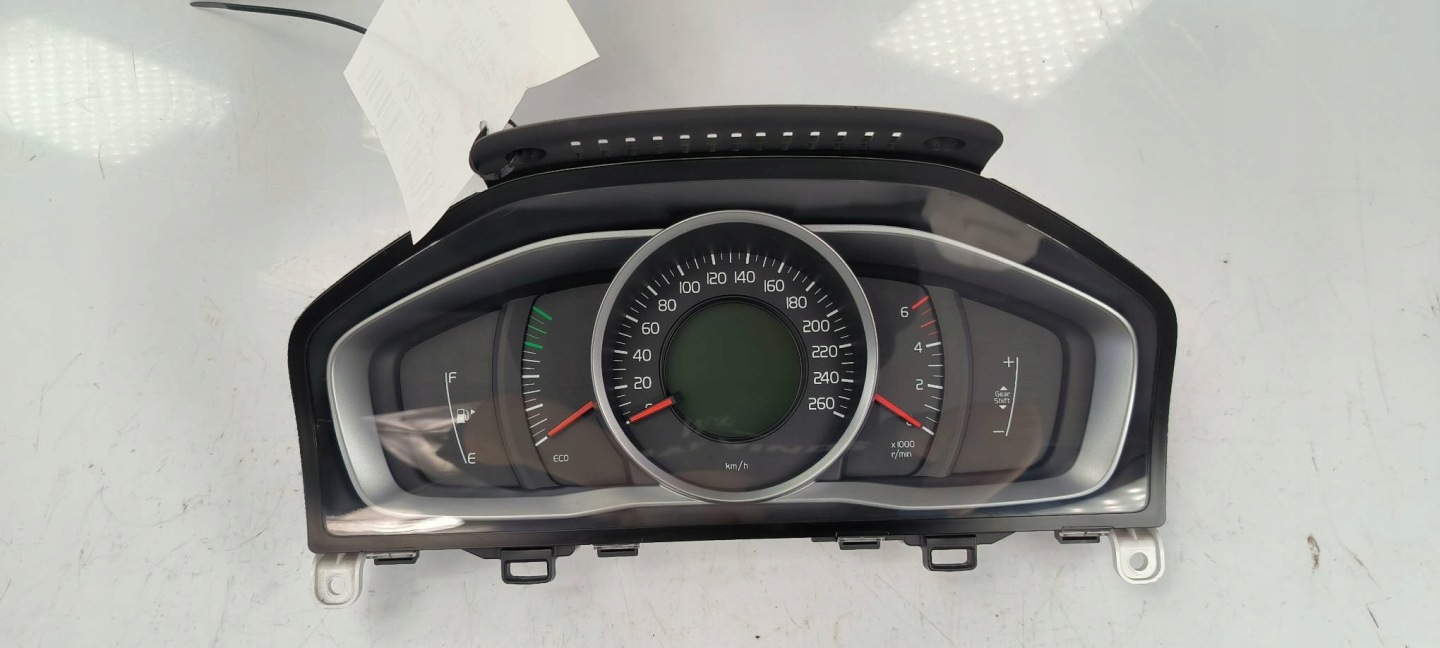 dials clock 769315-620U VOLVO V60