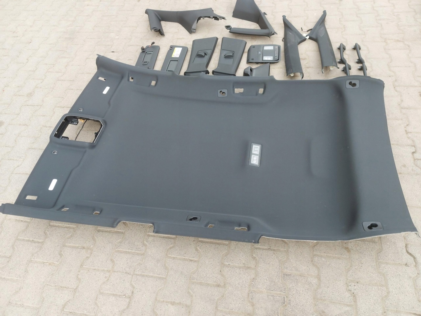 Audi Q4 40 E-TRON roof upholstery plastyki inner black, s-line oryg.