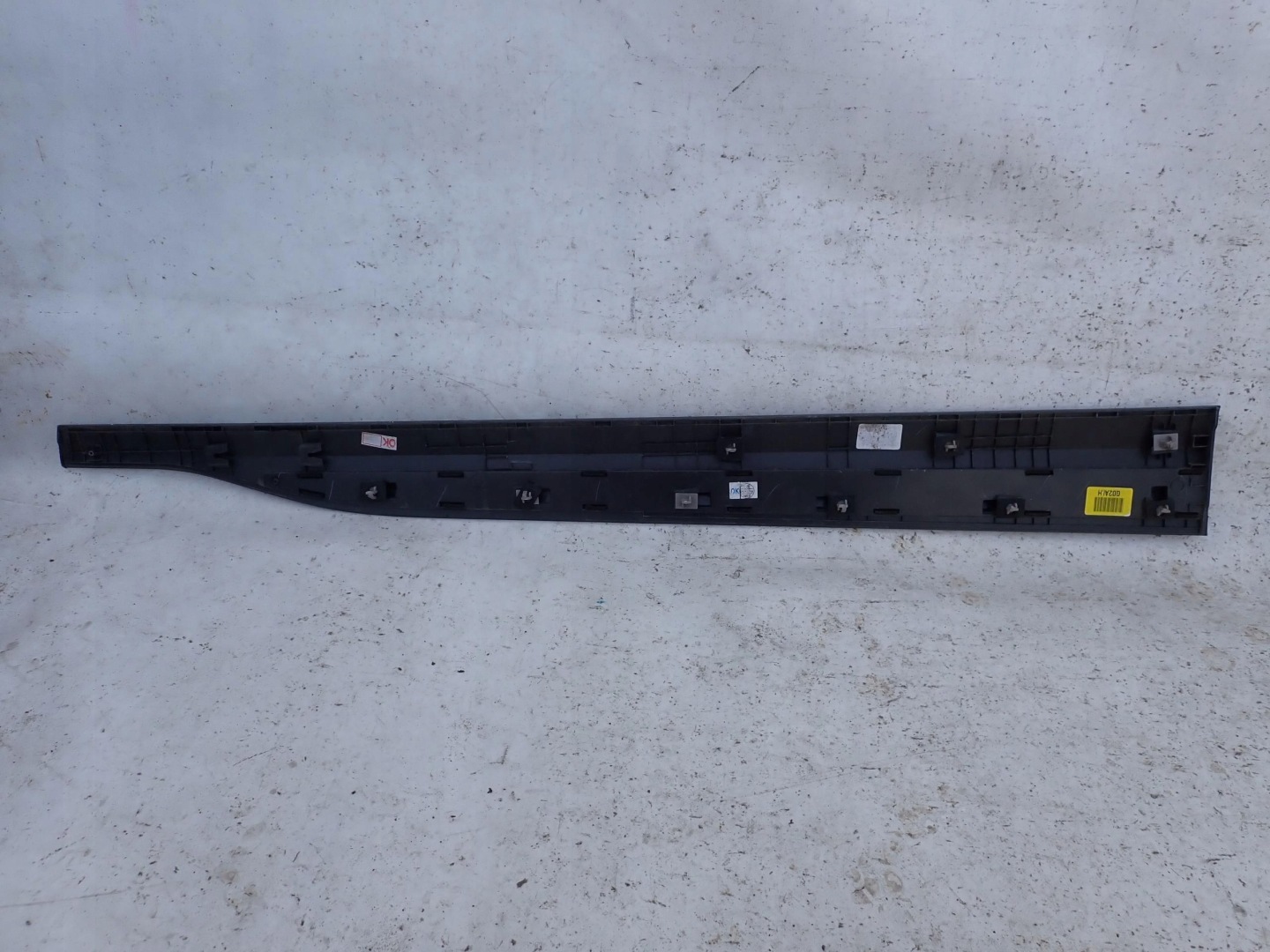 HYUNDAI KONA 17- moulding door left front