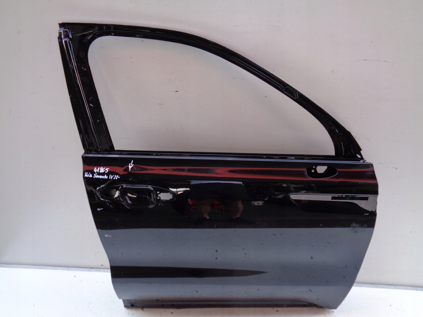 door right front KIA SORENTO IV 20- NR 41865