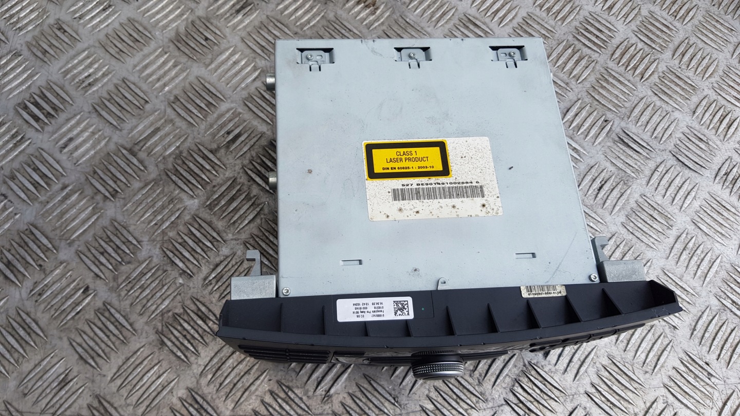 MERCEDES W212 RADIO navigation HARMAN A2129065600