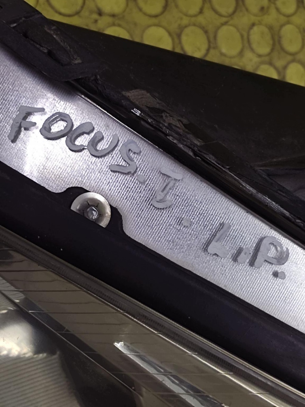 FORD FOCUS MK1 REFLEKTOR light left front XENON