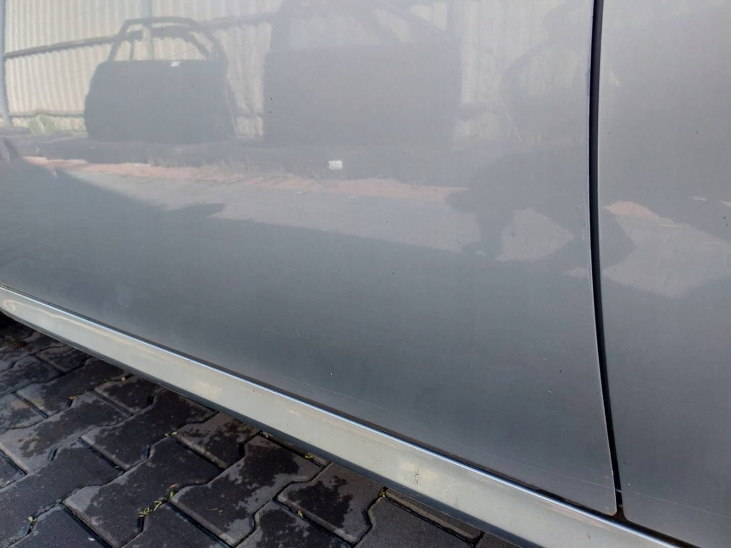 door complete left front LEXUS IS II 8R6