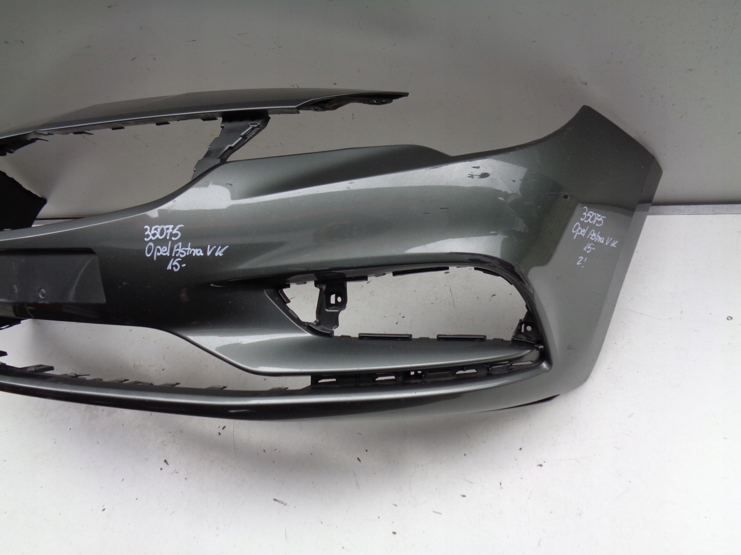 Frontstoßstange OPEL ASTRA V K 15- NR 35075