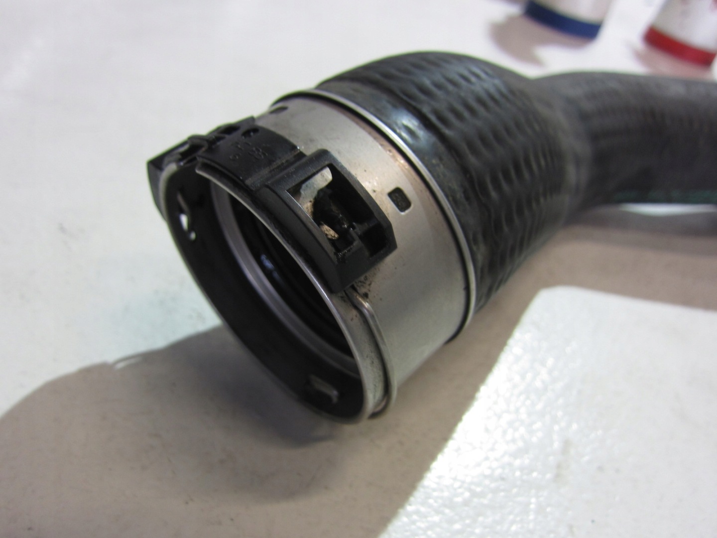 BMW F10 528 Schlauch luft DOLADOWANIA 7612095
