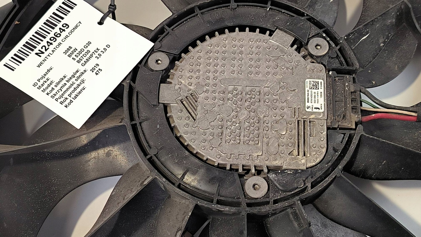 ventilátor chladiče 16476990 BMW 5 530D G30