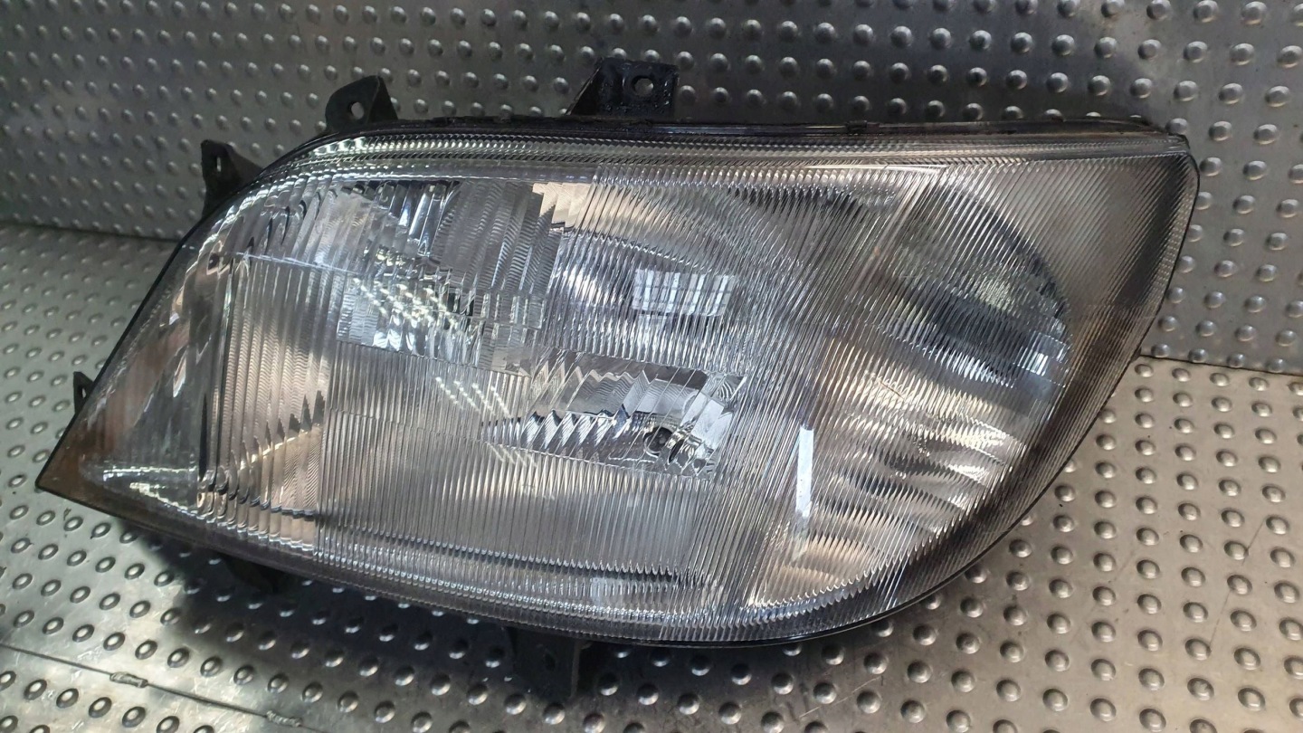 light front left MERCEDES SPRINTER W903 00