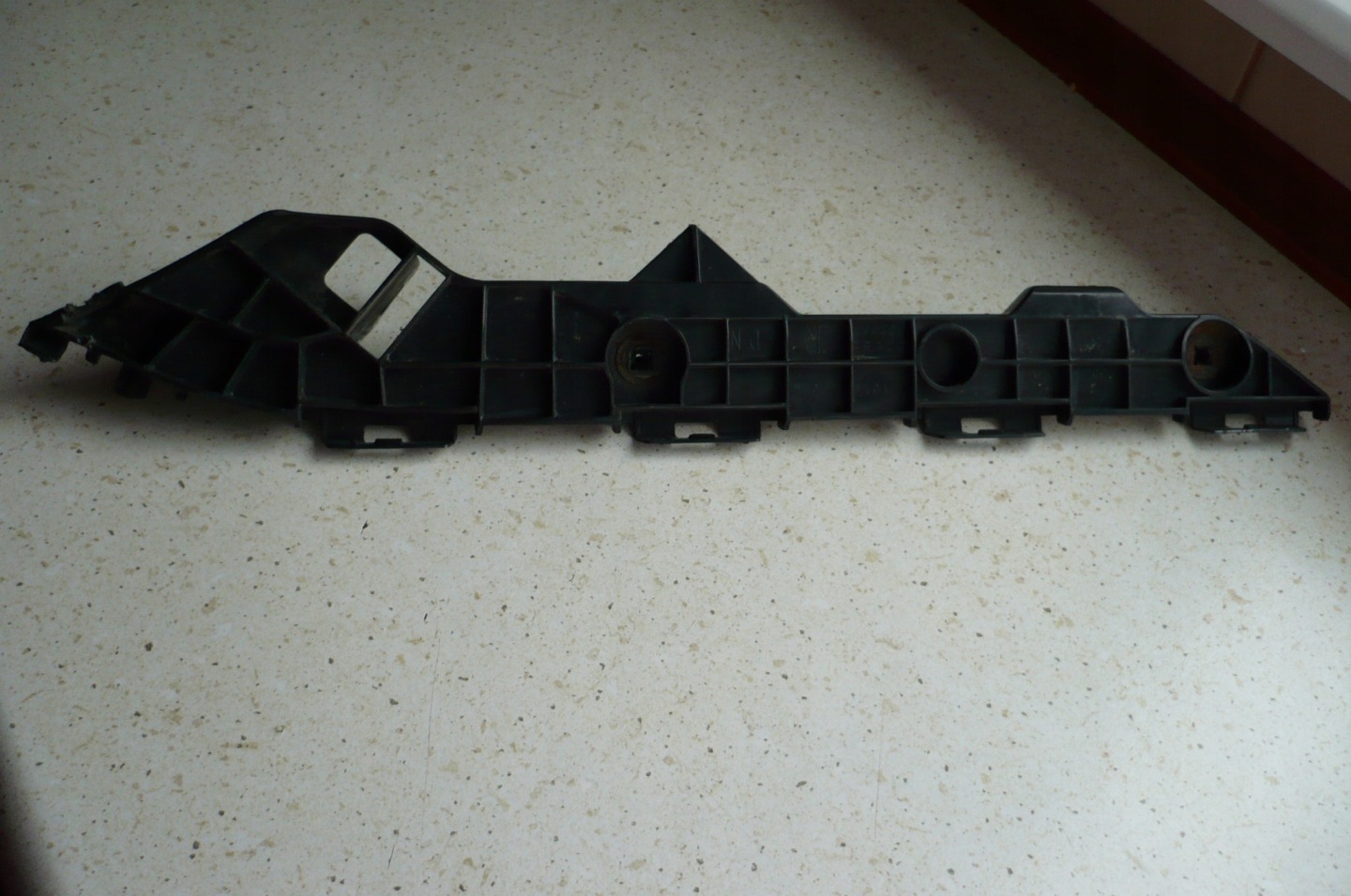 TOYOTA COROLLA E15, 2006-13 bumper bracket right rear part sedan
