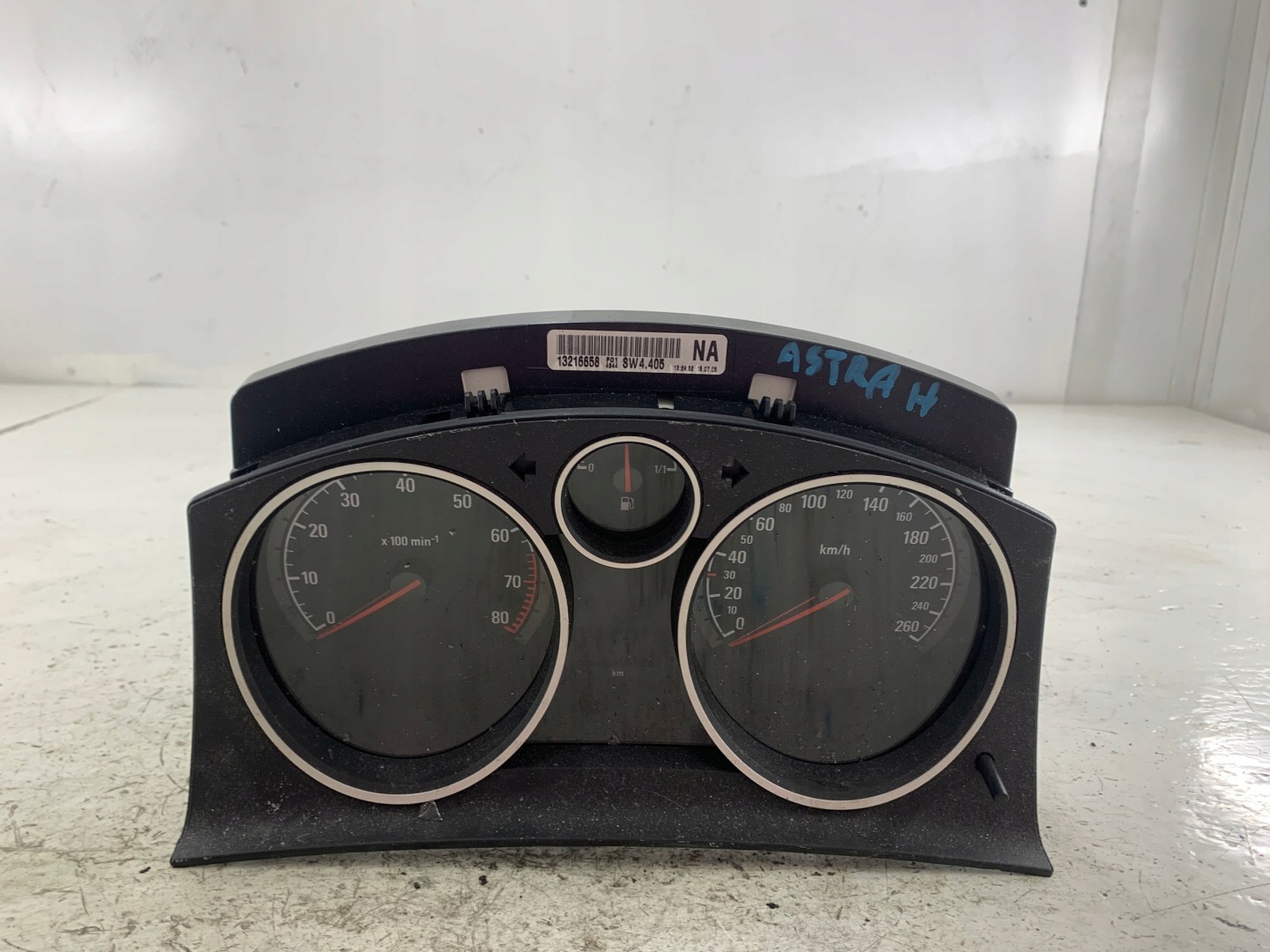 OPEL ZAFIRA B ASTRA H 1.6 dials dials 13216658
