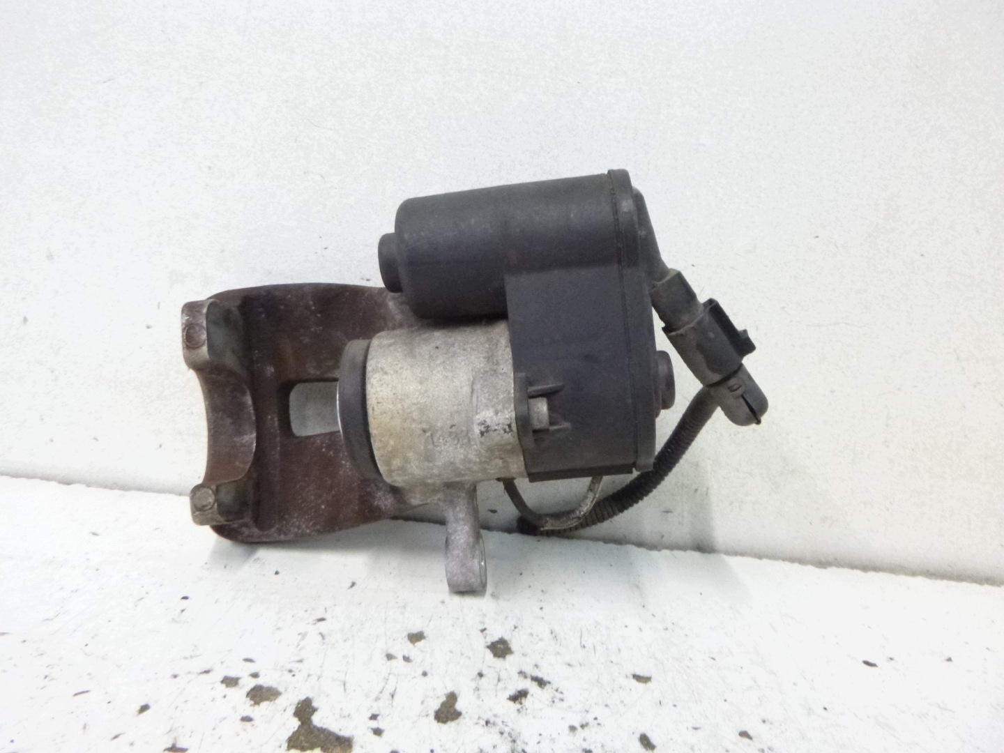 caliper brake rear part left mini motor TRW VW Passat B6 1.9 TDI 2005-2010