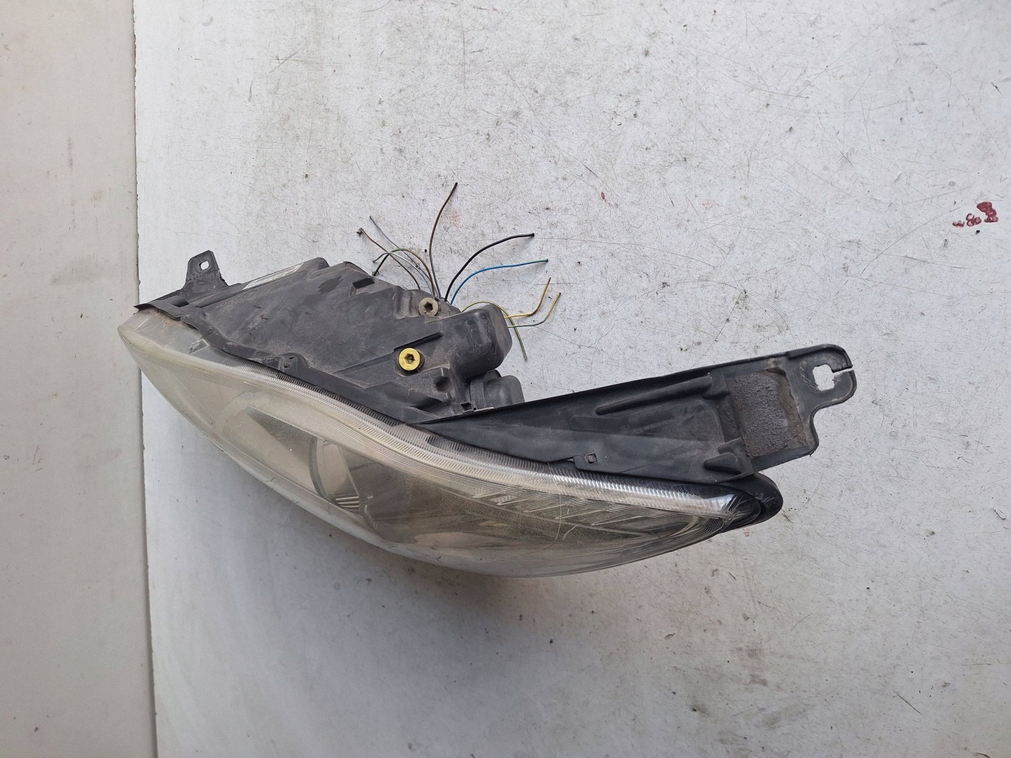 FORD C-MAX MK2 11-14 light left XENON UK-right hand drive AM51-13D155-BF