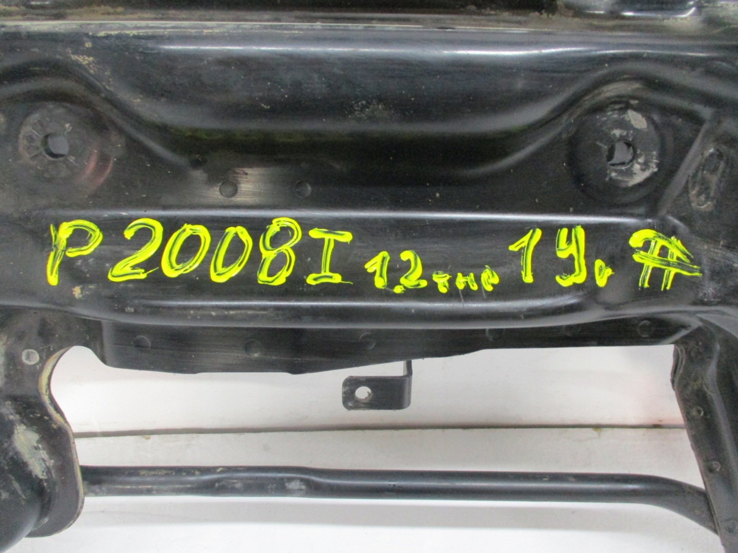 axle beam subframe axle beam PEUGEOT 2008 and
