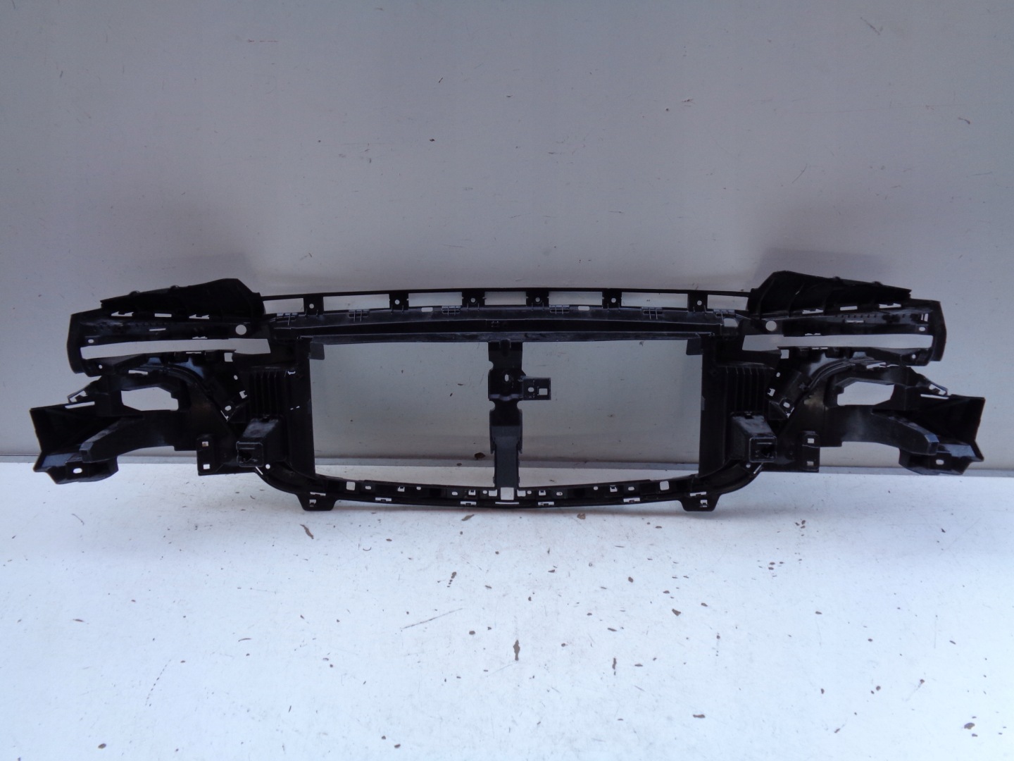 Traversa Paraurti superiore Supporto GRIGLIA MAZDA CX60 22