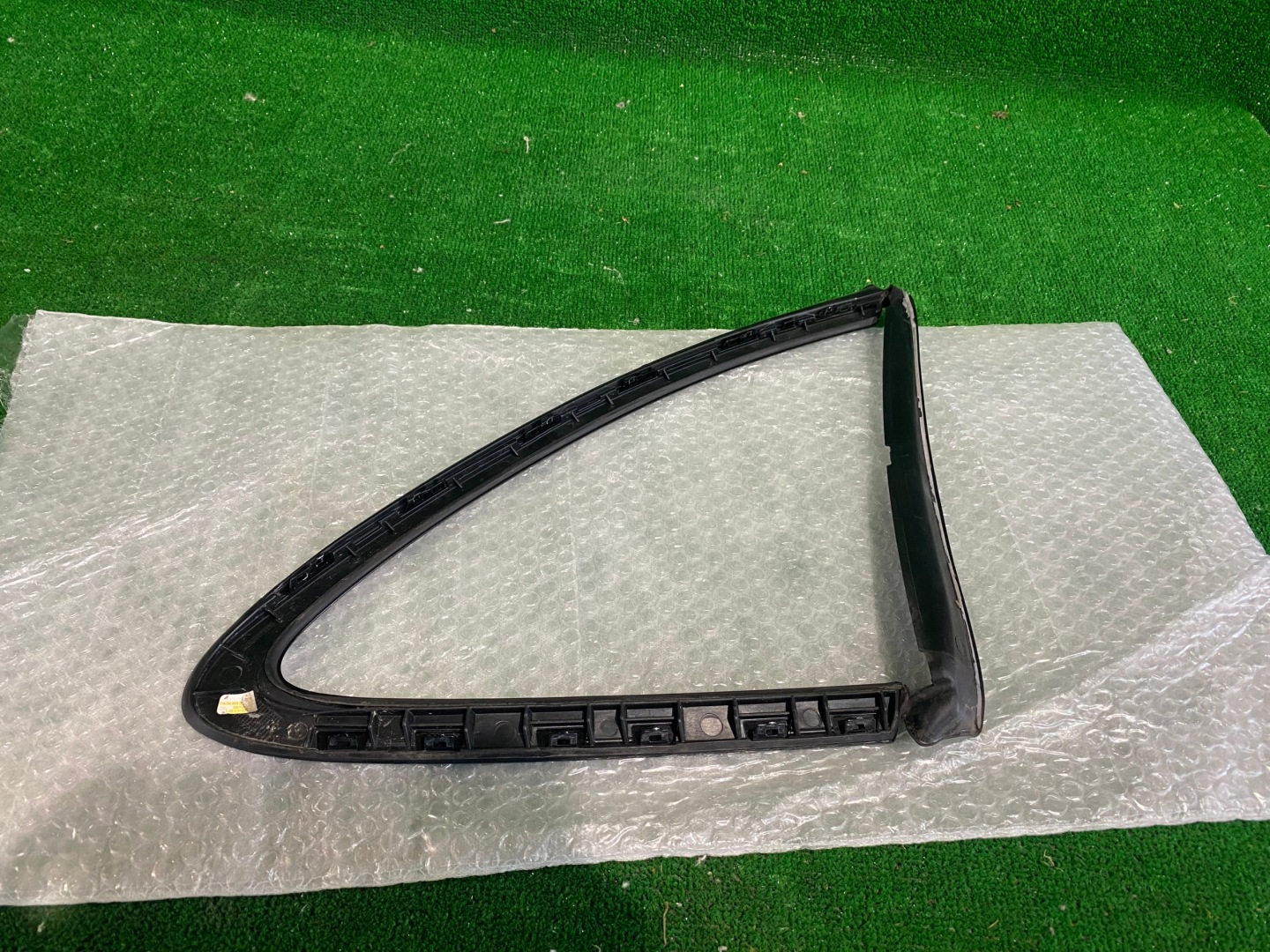 gasket moulding windows LEWEJ TROJKATA PORSCHE PANAMERA 974