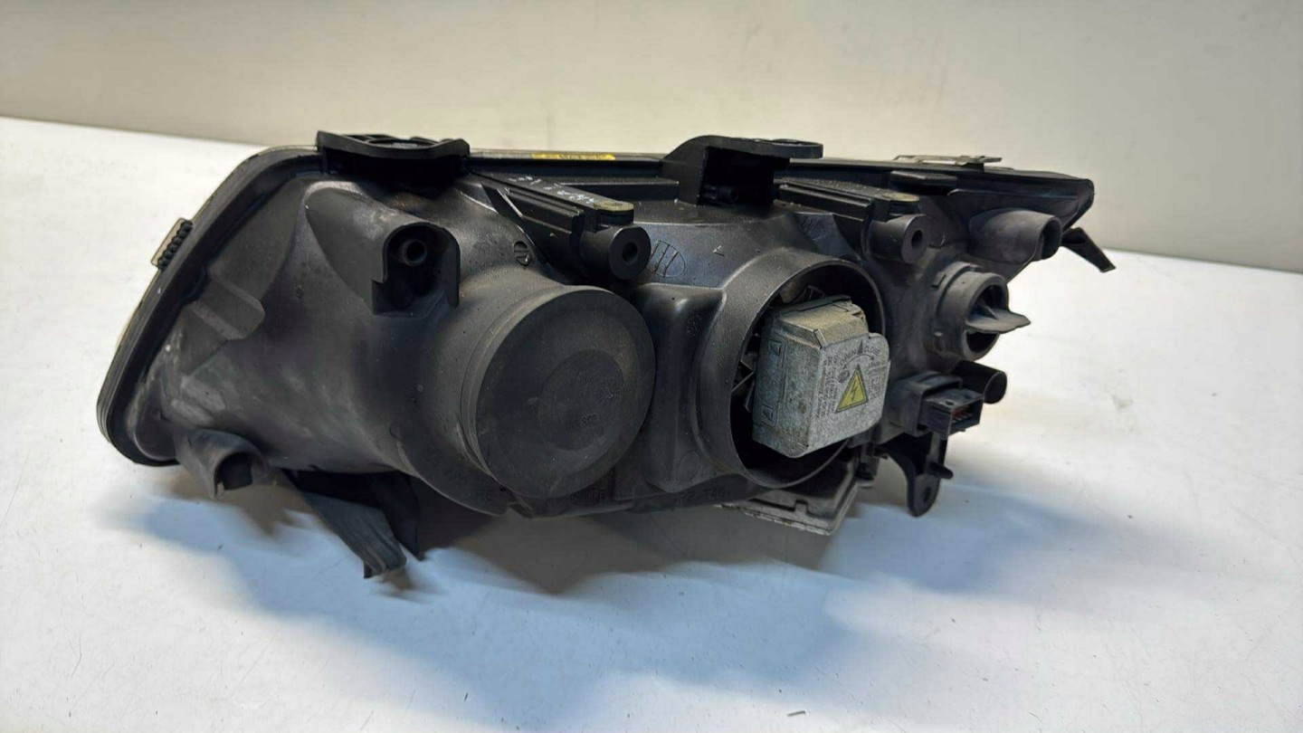 REFLEKTOR light right right front SAAB 93 9-3 XENON PRZEDLIFT 02-07 EUROPA