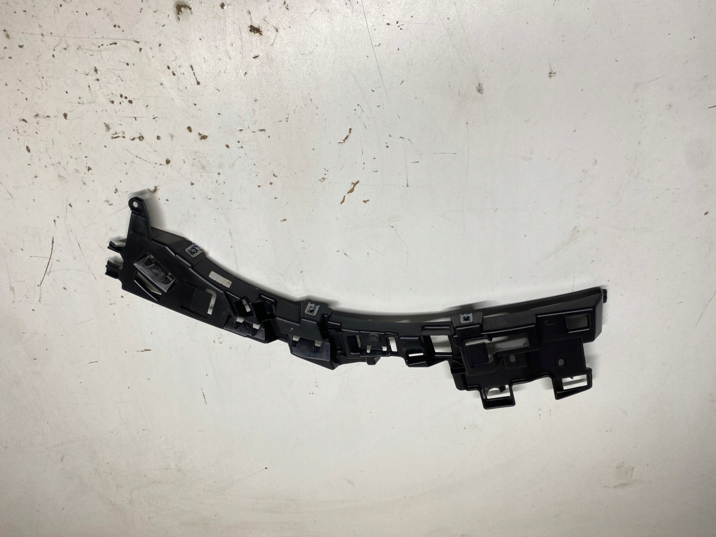 bumper bracket front left PEUGEOT RIFTER 9856007380