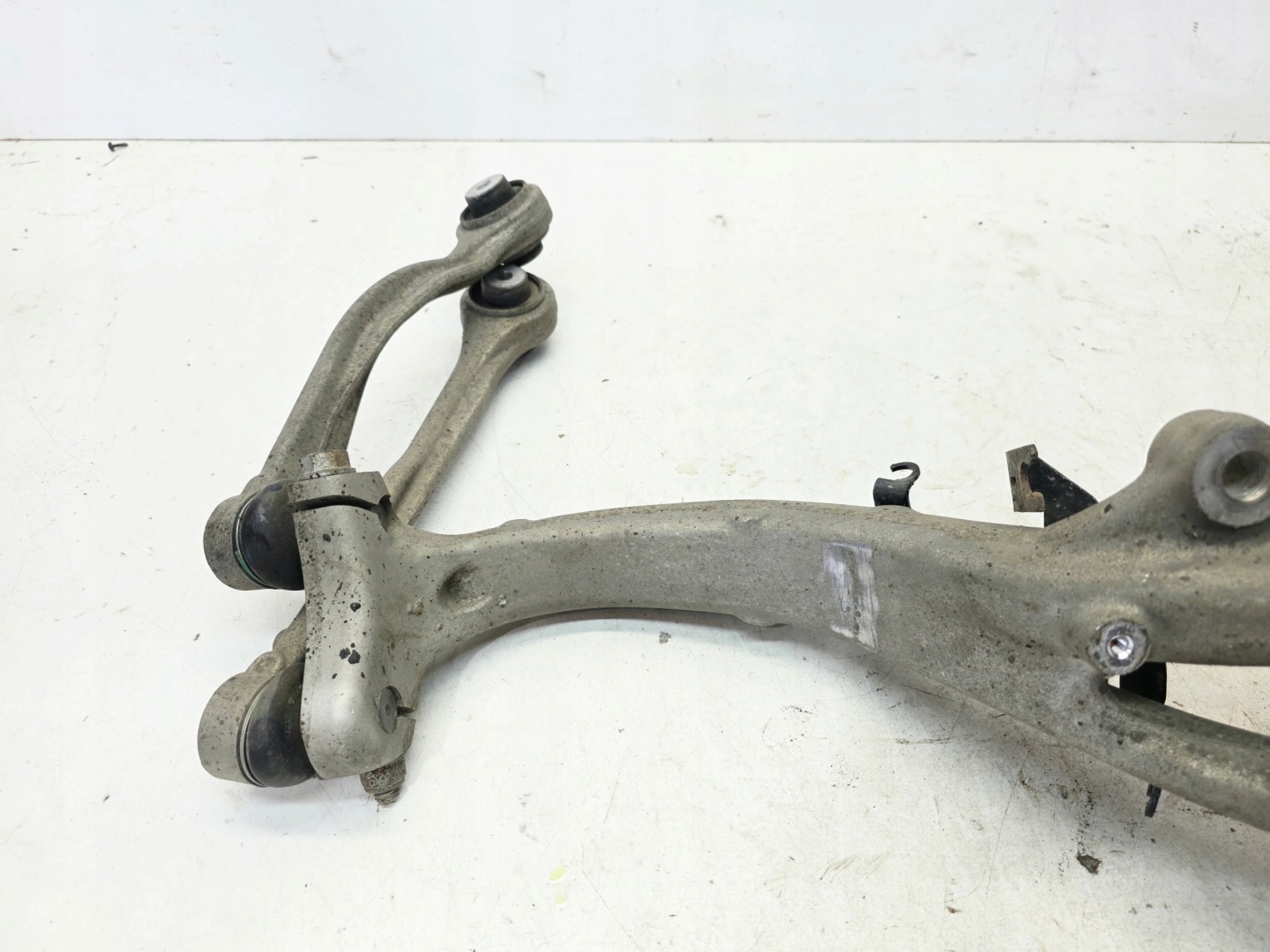 otoč čepu levý předek AUDI A6 C8 4K0407241D 4K0407559D
