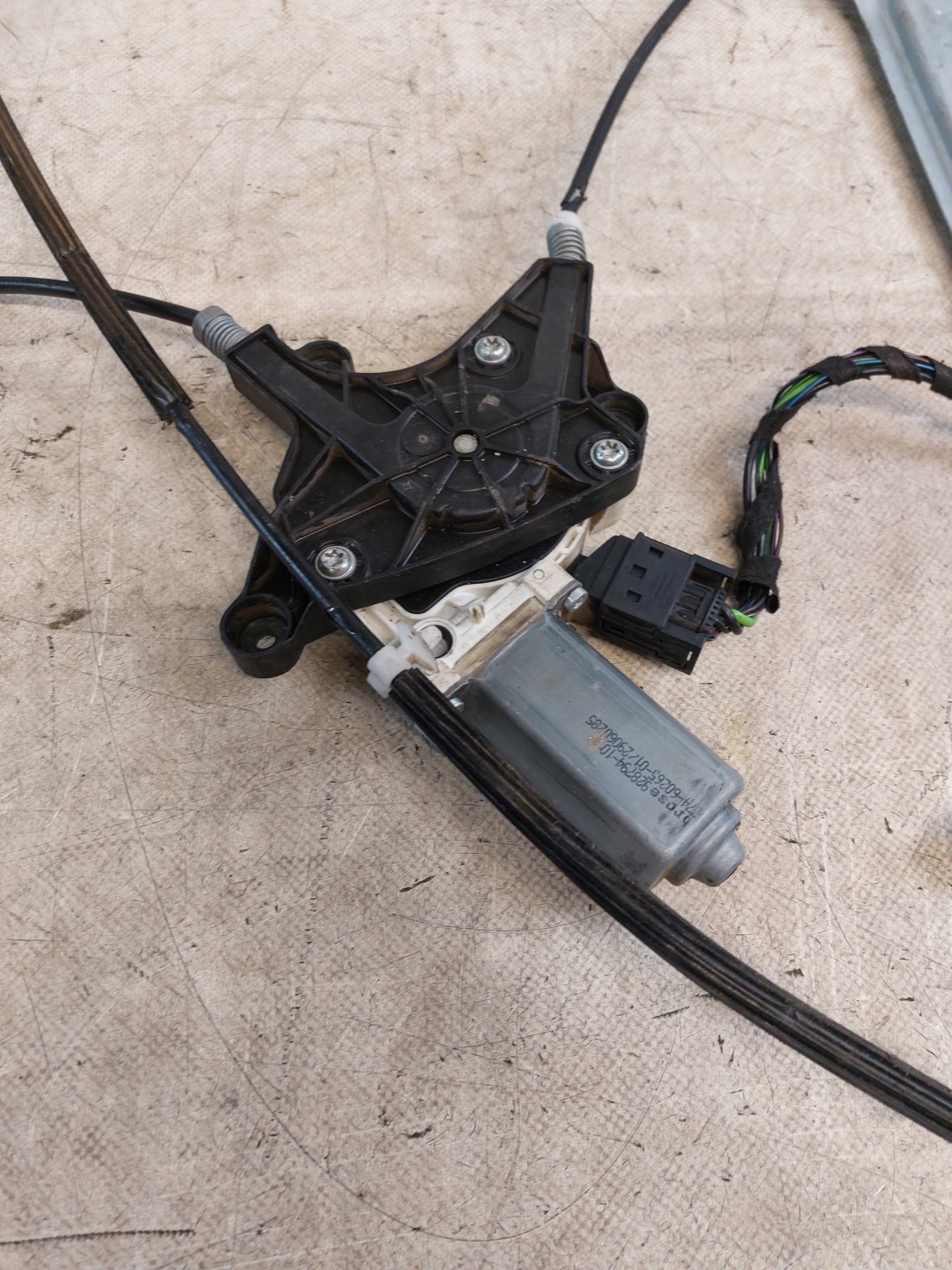 window regulator right front MERCEDES VITO W639