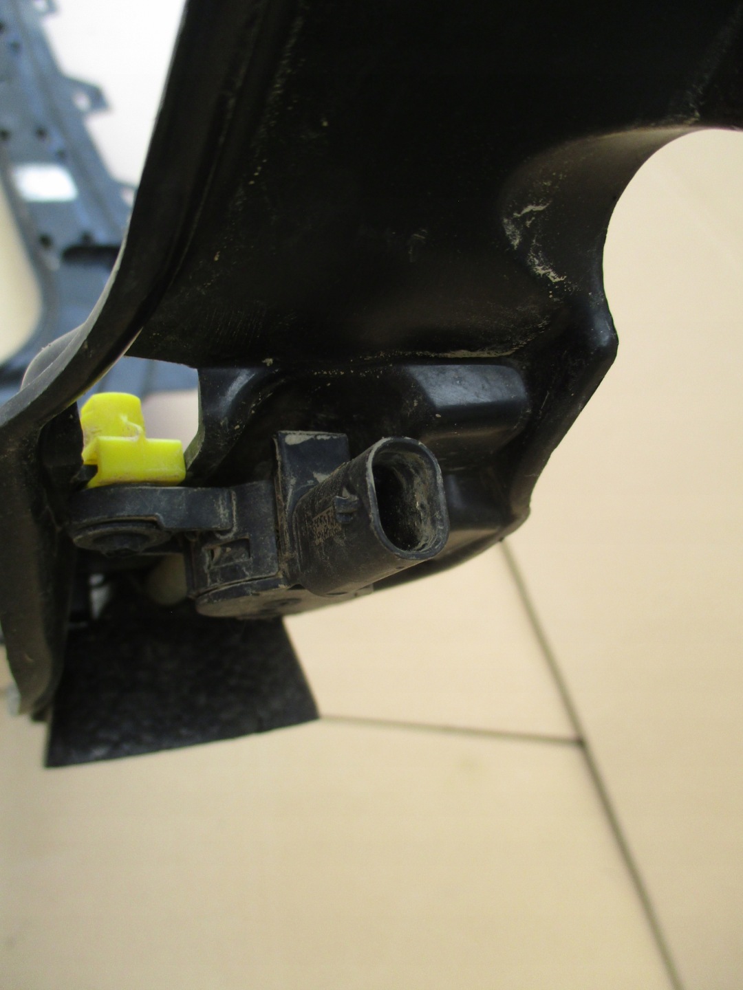 Absorber of a bumper front front Jaguar E- Pace X 540 J9C3-17E778-A
