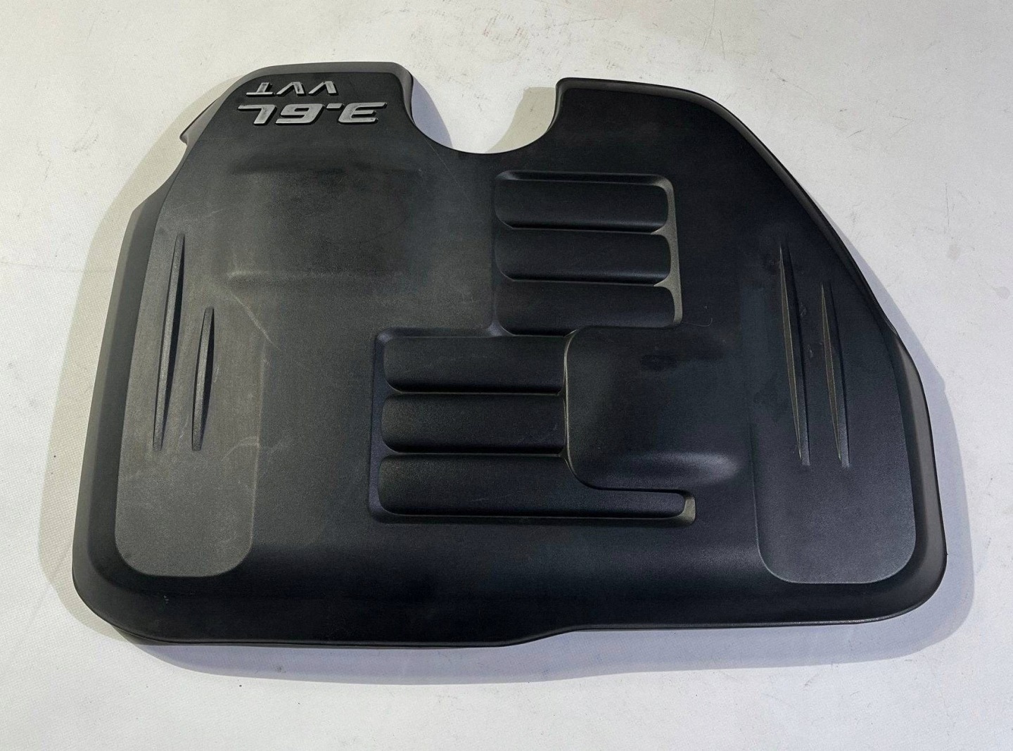 cover upper engine housing cover 3.6 V6 Dodge Charger Challenger 2015