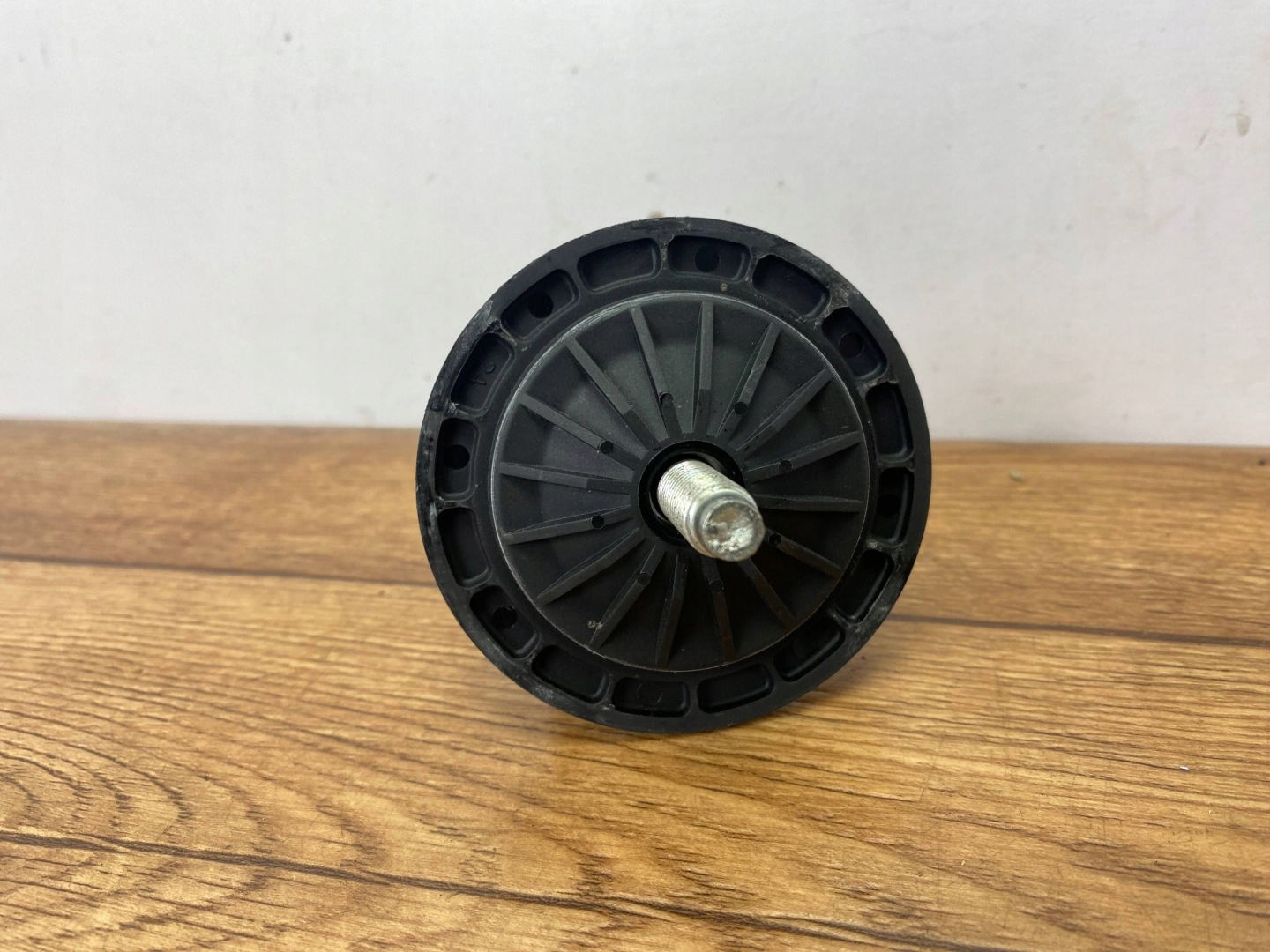 Vis Roues de la roue de secours Ford Escape IV Kuga MK3 2020+