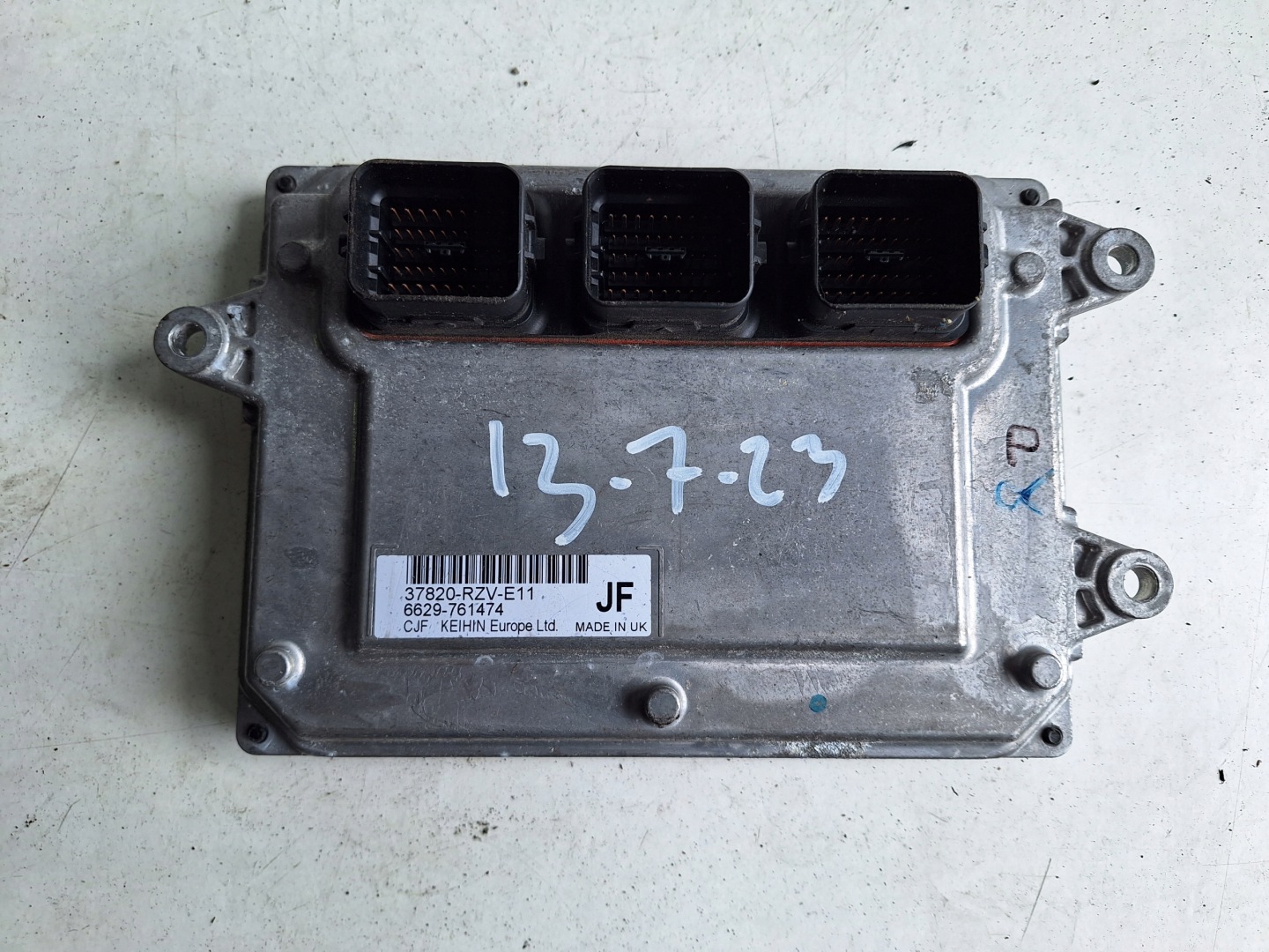 HONDA control unit of the engine 37820-RZV-E11 JF
