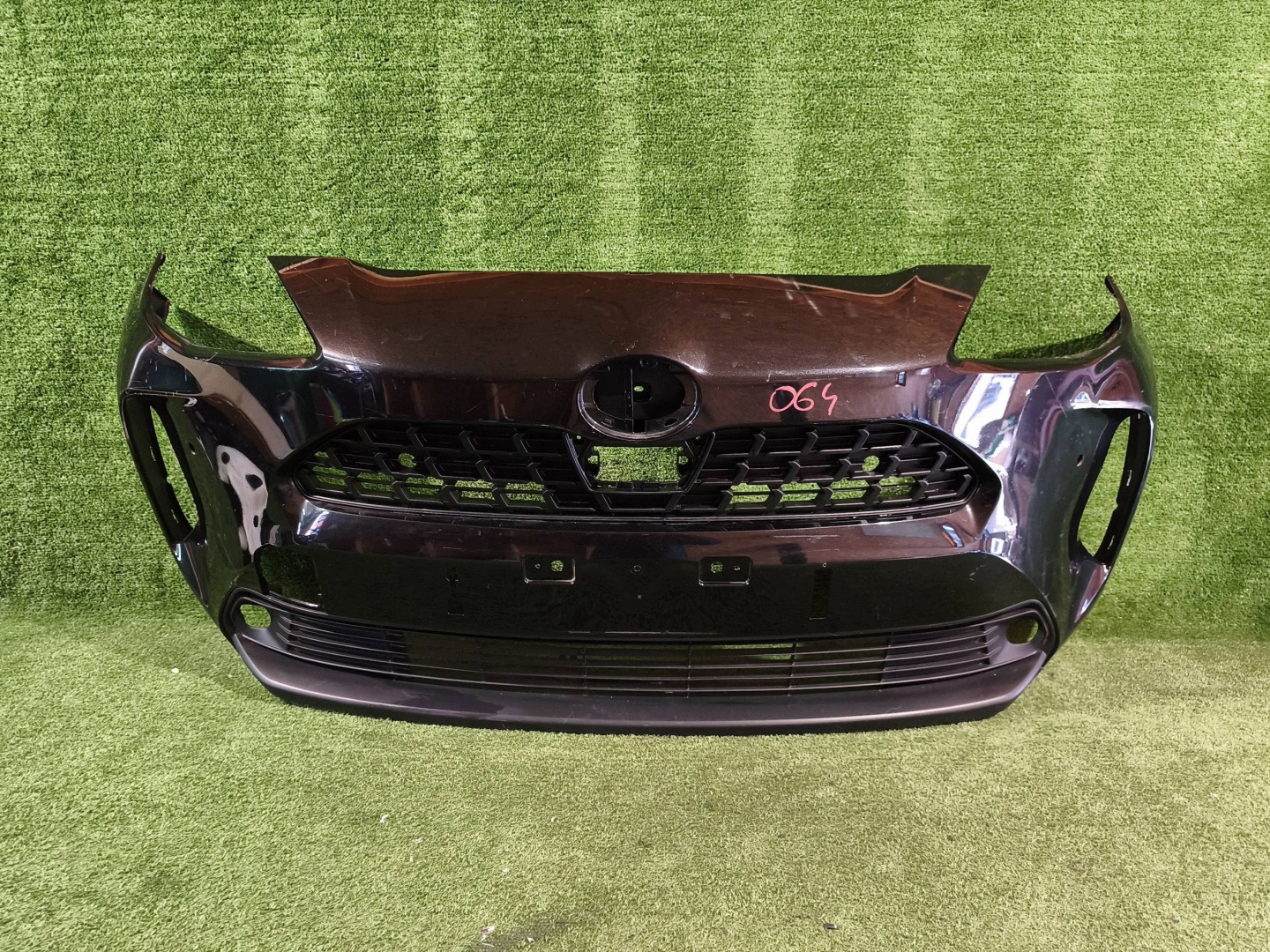 front bumper front TOYOTA YARIS CROSS 20- NR.Z064