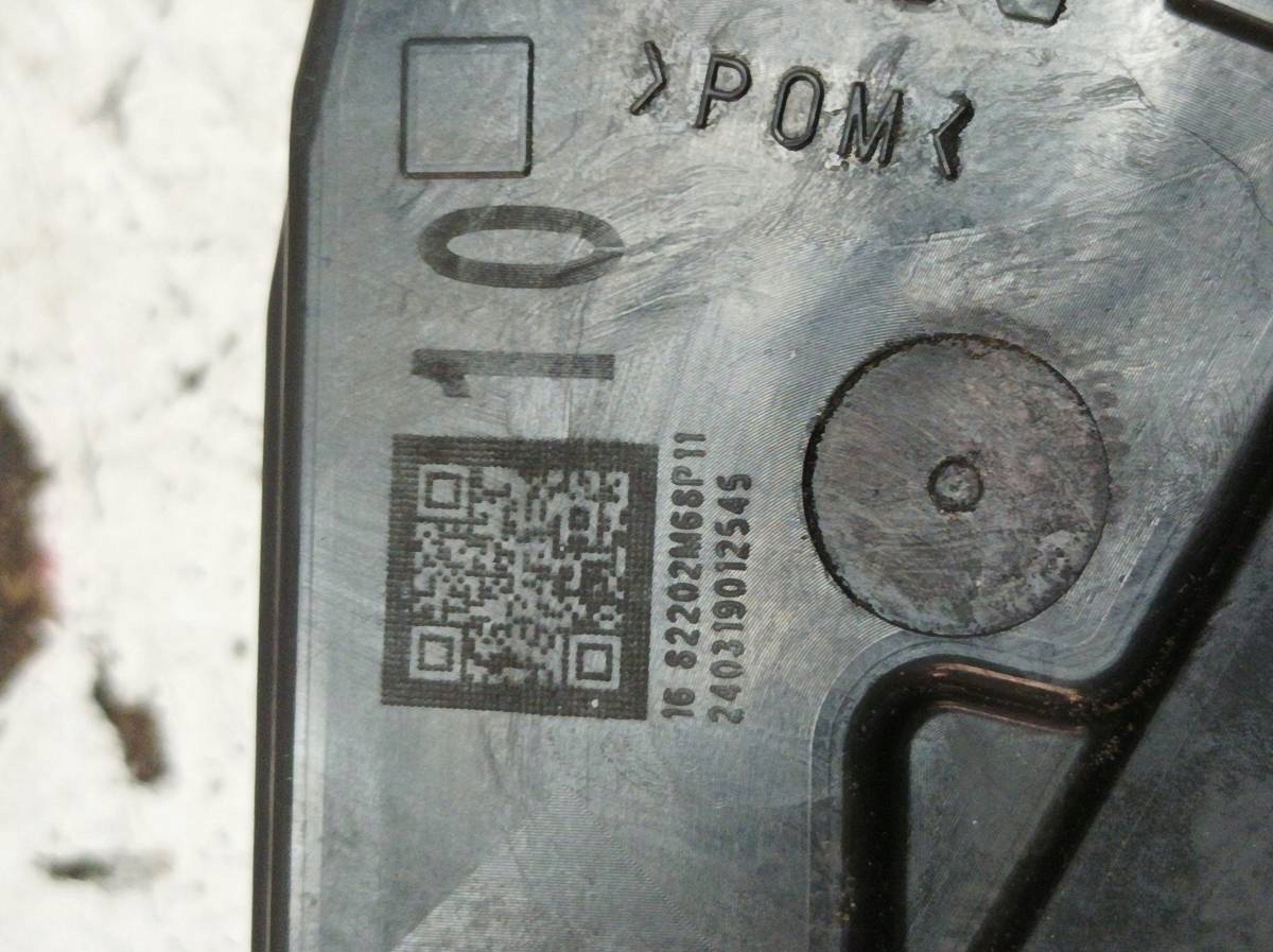lock door left front 82202M68P Suzuki Baleno II (2015-2022)