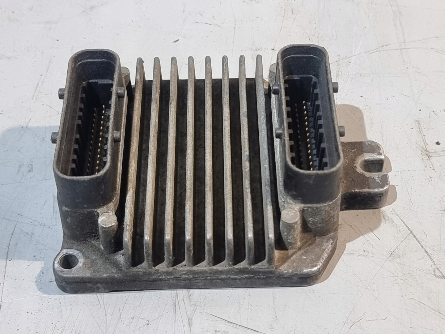 control unit computer of the engine OE 09364599 OPEL ASTRA G 1.6B 16V