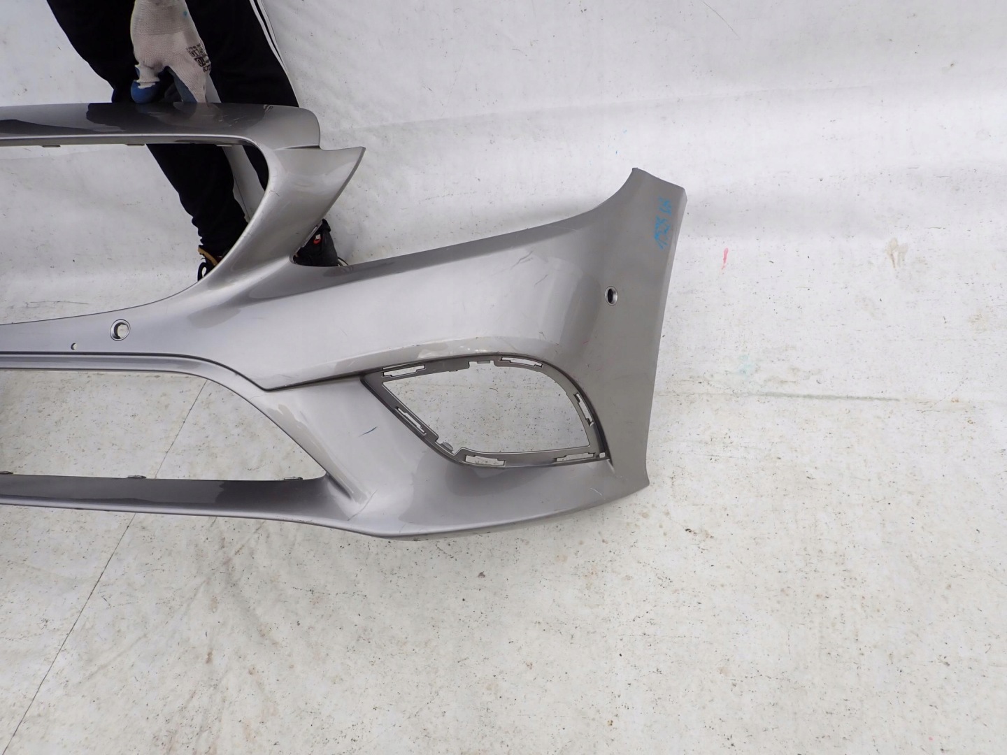 MERCEDES C-KLASA W205 LIFT 18- bumper front PDC