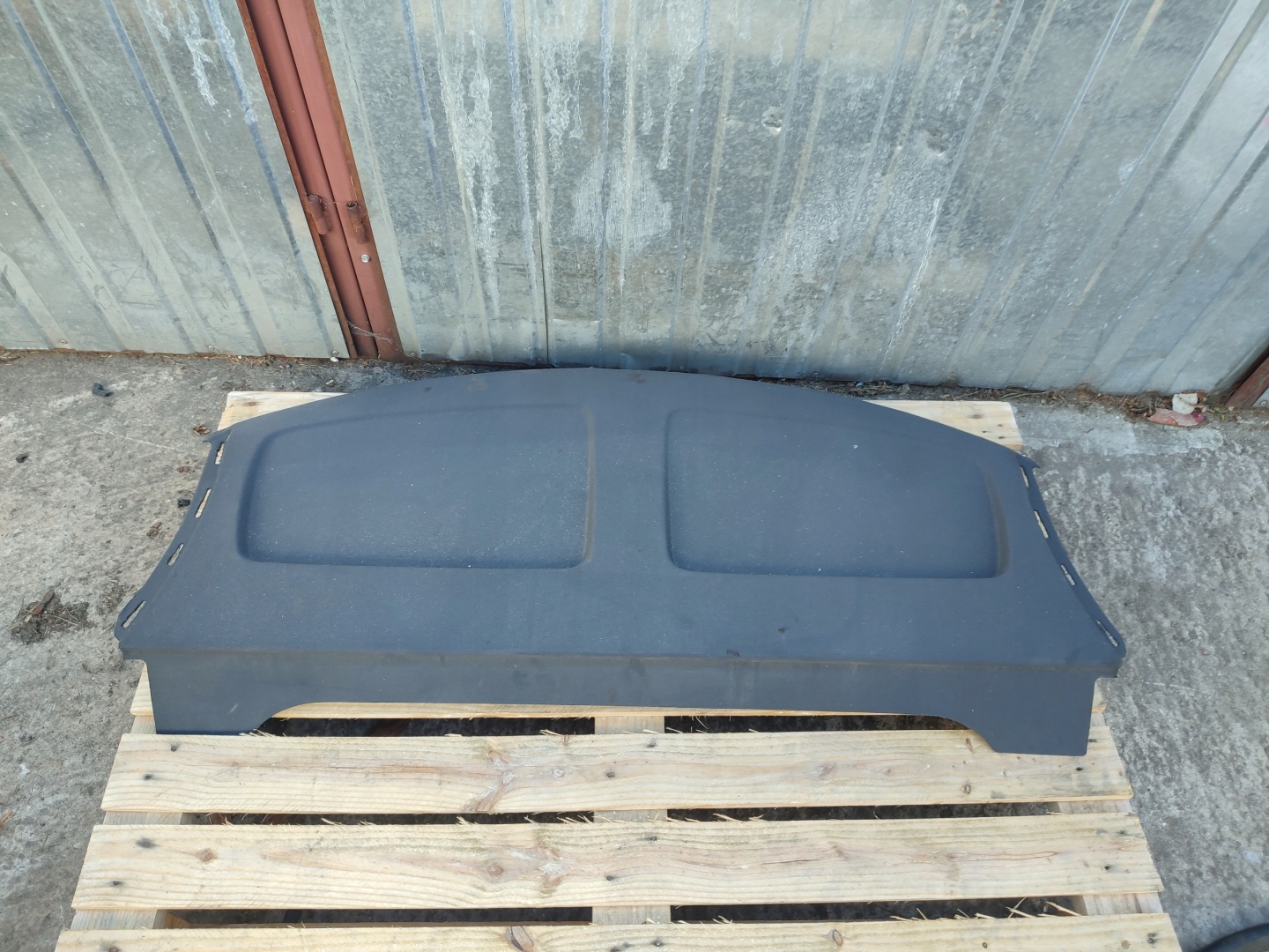 plato boot AUDI A4 B8 sedan 8K5863411F