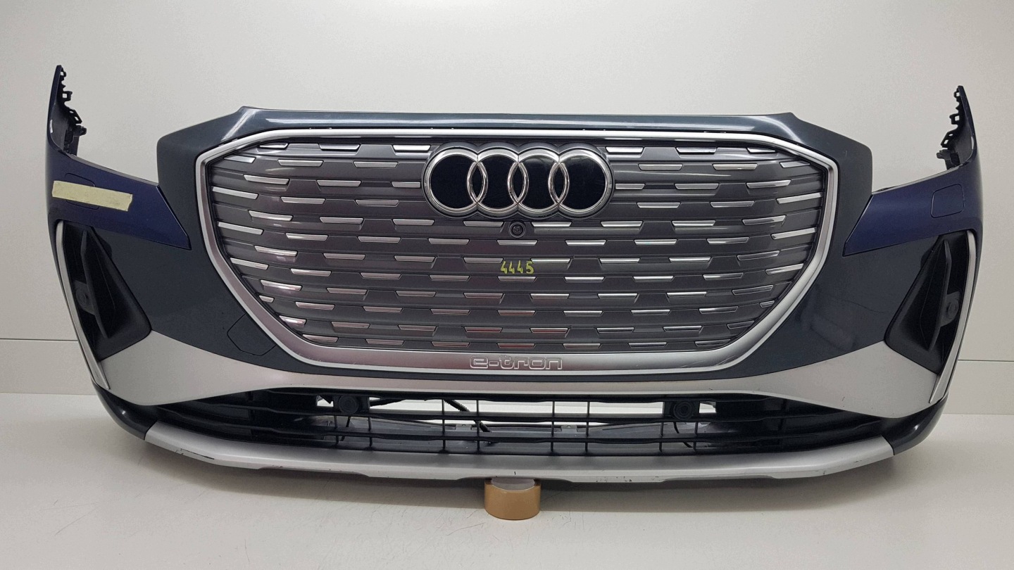 AUDI Q4 E-TRON s-line 2021 - + KAMERA bumper front 89A.807.725.A