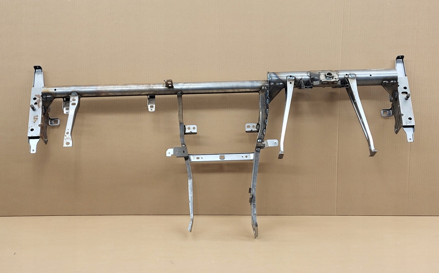 Support Traverse support tableau bord DESKE VOLVO XC40 C40 EUROPA