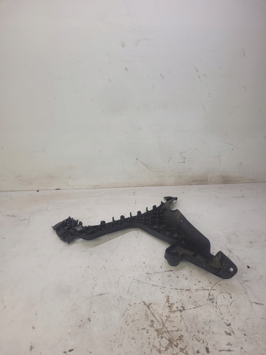 bumper bracket right rear part AUDI A3 8P 8P4807378B