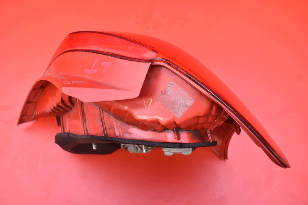 light left rear part rear 0D-7 TOYOTA YARIS 2 II 5D 05-09