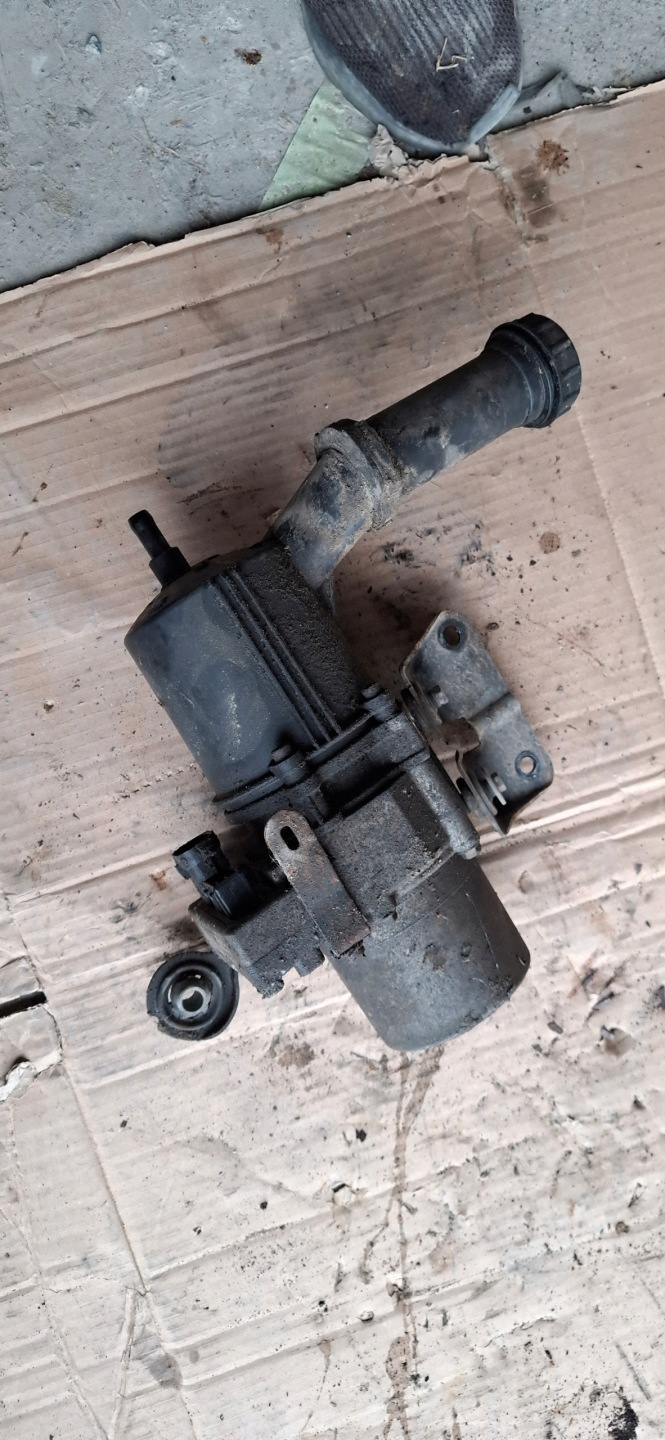 servo pump PEUGEOT 307 2.0 HDI 9648744580