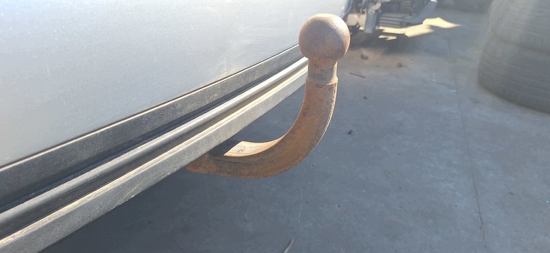 VW Touran crochet attelage 05-10