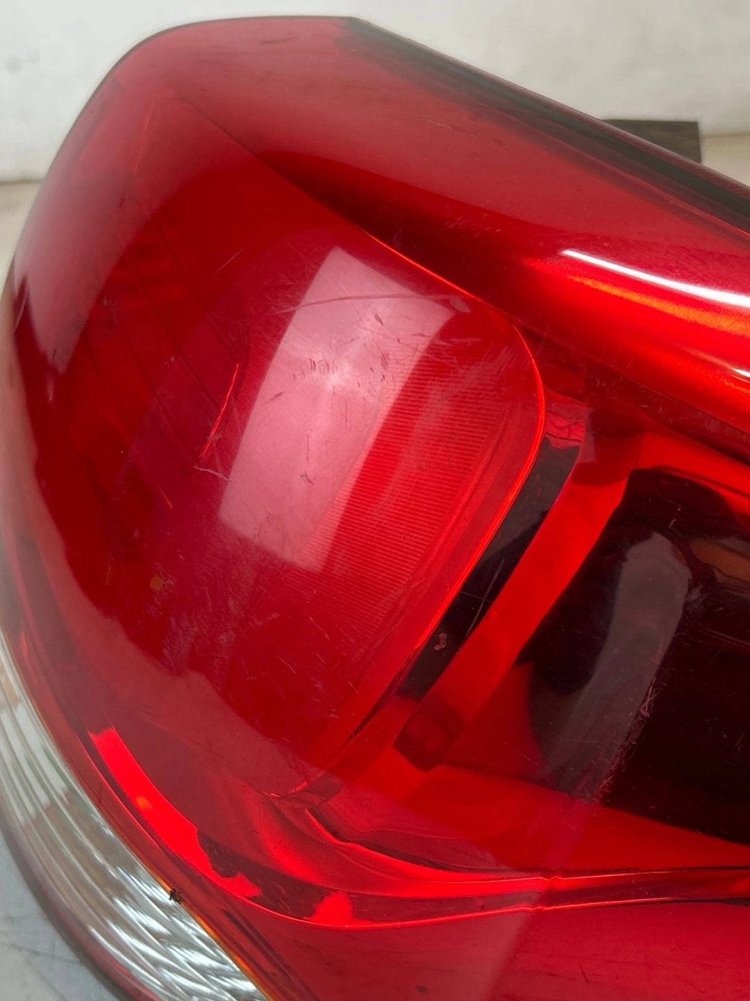 light rear part rear right Kia Carens IV