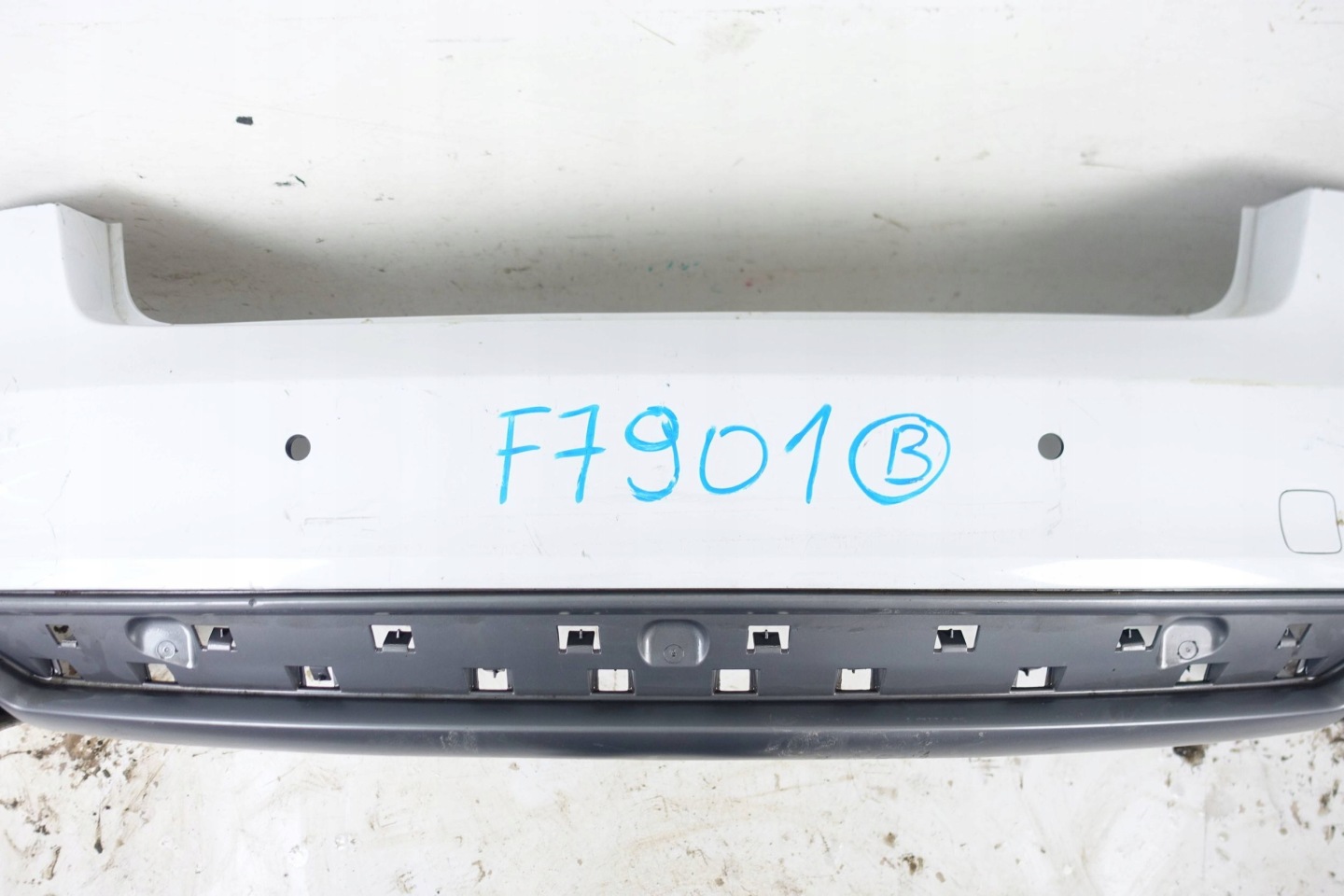 bumper rear part rear. AUDI A5 8T 8T0807511D