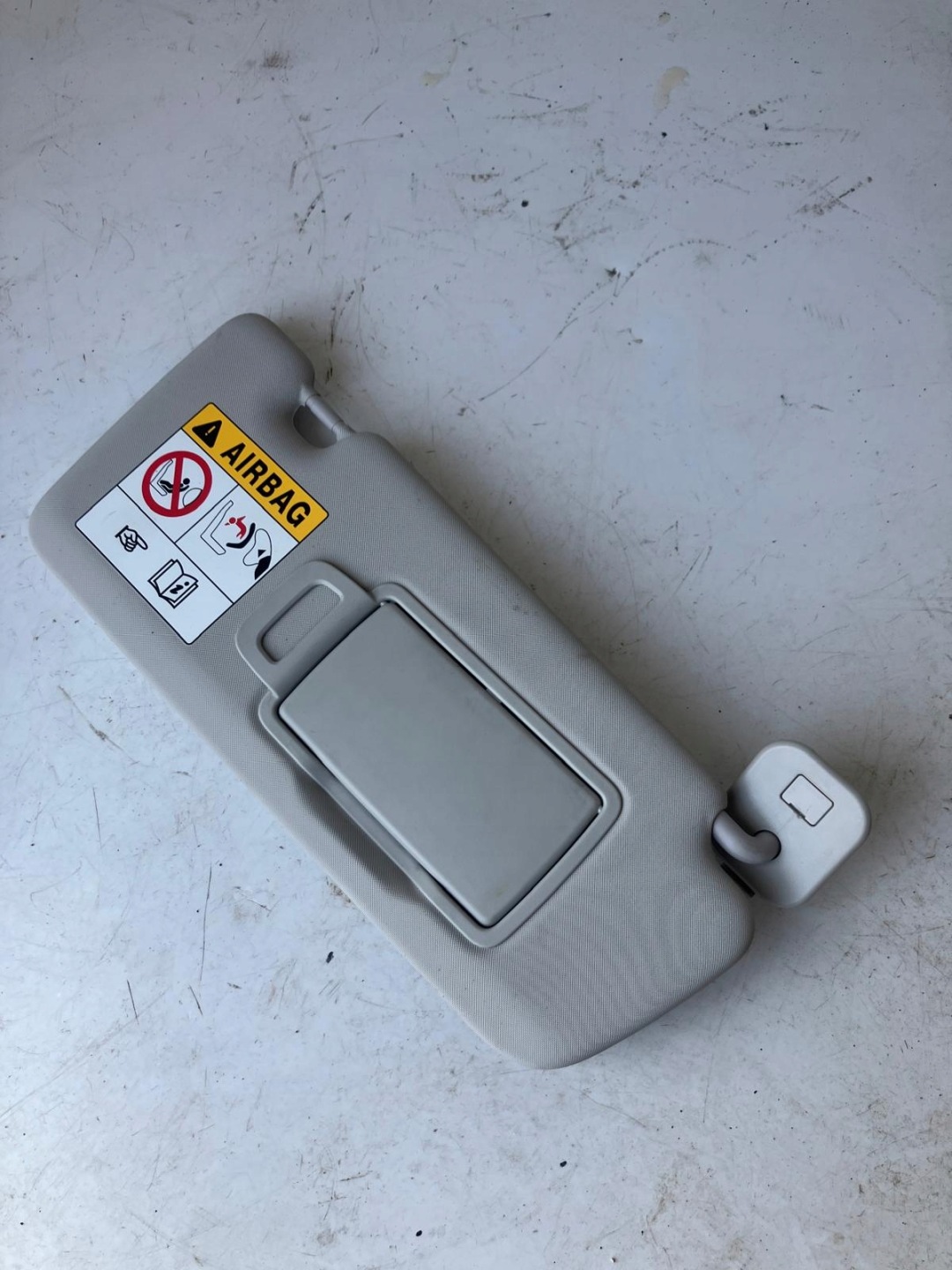cover PRZECIWSLONECZNA RENAULT CLIO V right