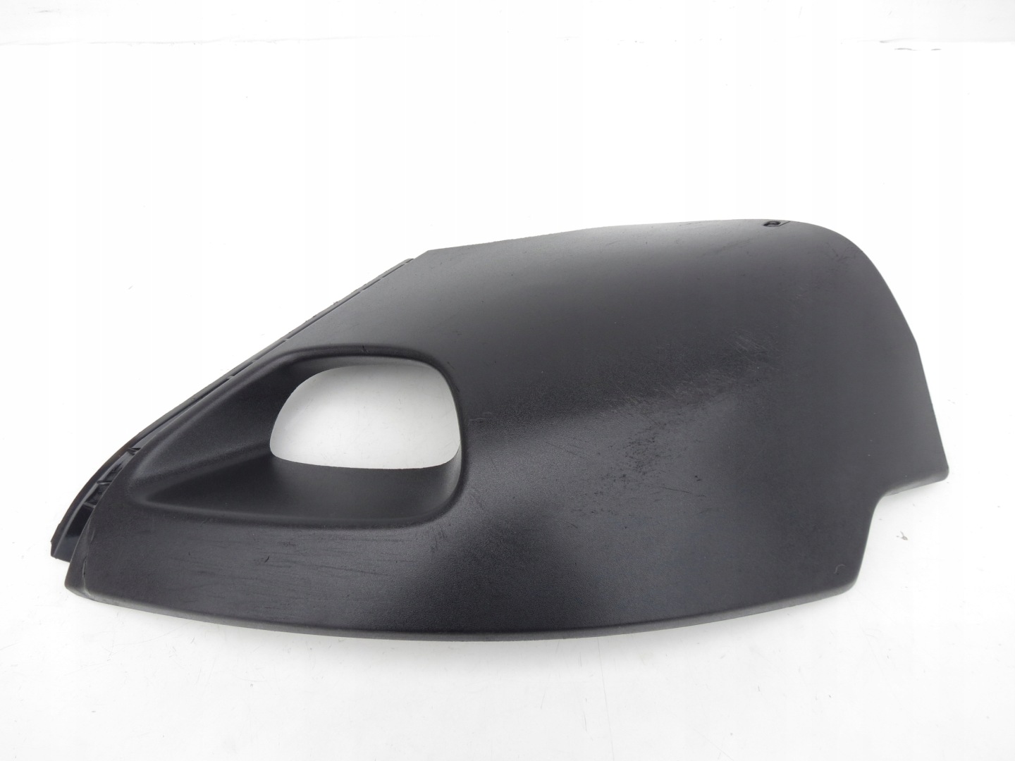 corner side of a bumper right front front 30678951 VOLVO XC90 and