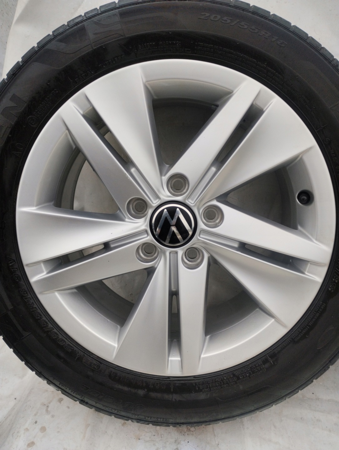 VW GOLF VIII 8 wheels discs 16