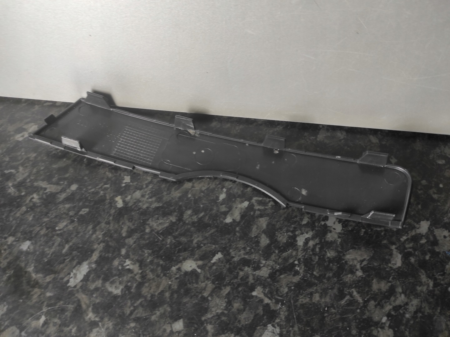 PRZESLONA spoiler KRATKI front AUDI 8U0 807 379B