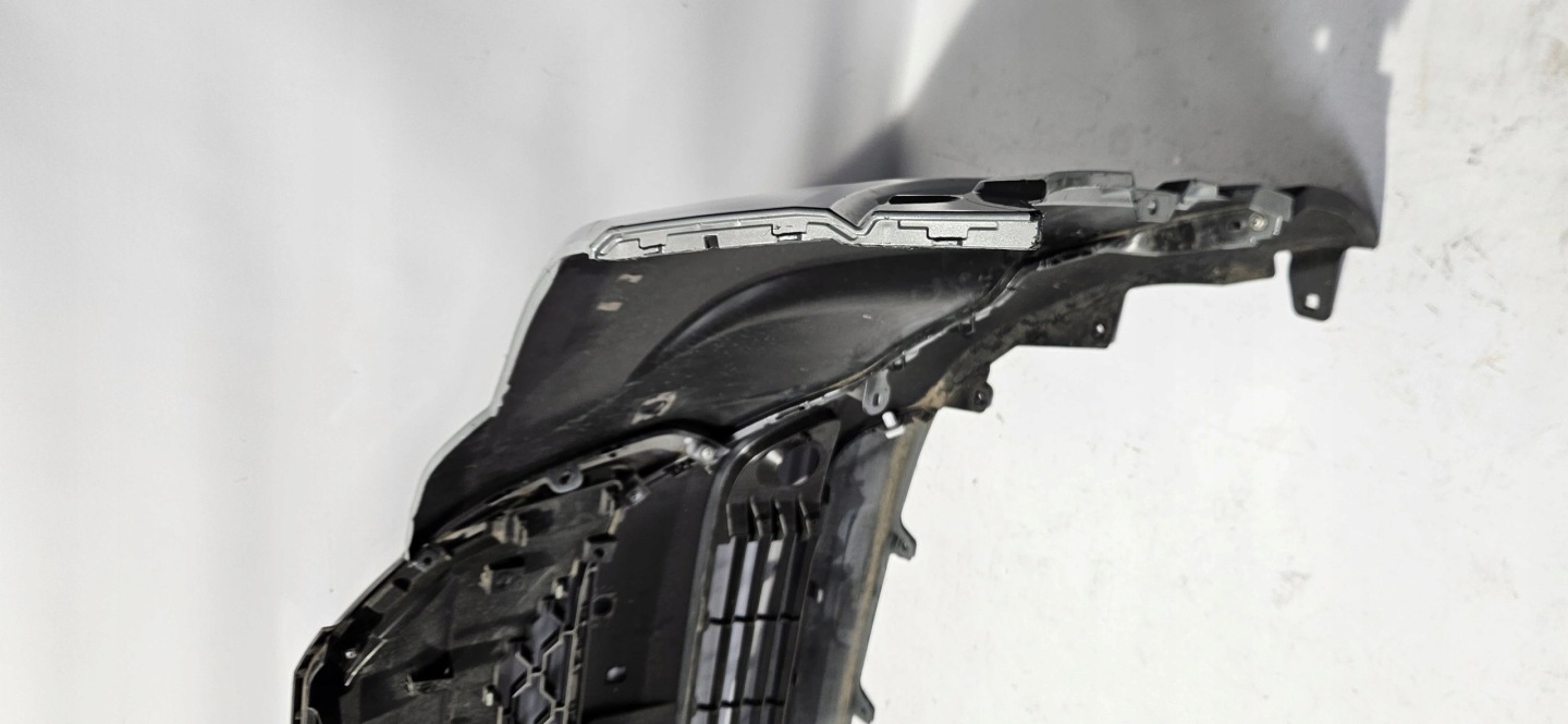 front bumper TOYOTA COROLLA CROSS 21- PDC original 52129-16030