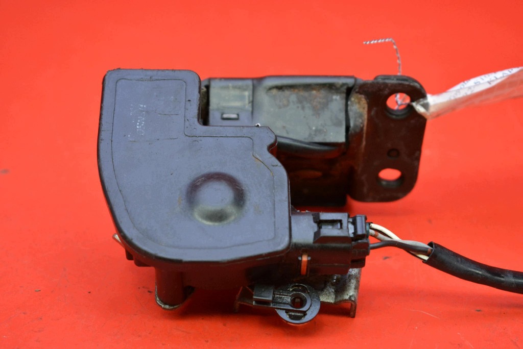 lock bonnet rear part boot TOYOTA COROLLA IX E12 3D HB 00-08